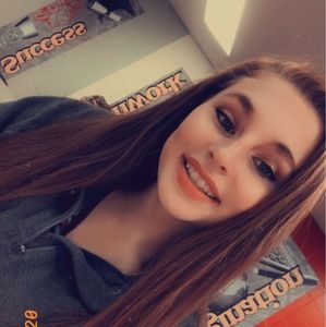 Meet your Posher, Jasmin